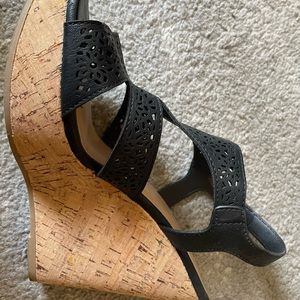Black Wedge